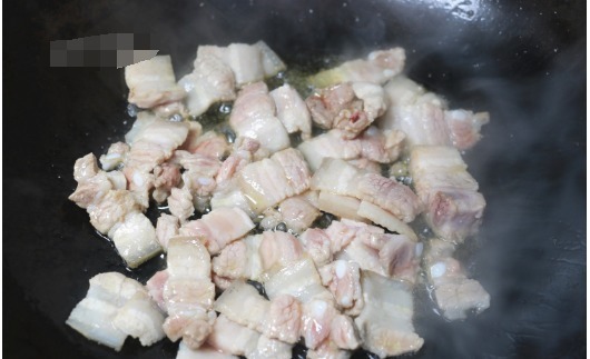 翻炒均匀|天冷了不知吃什么,试试这样吃,每次做一大锅,全部吃光光!