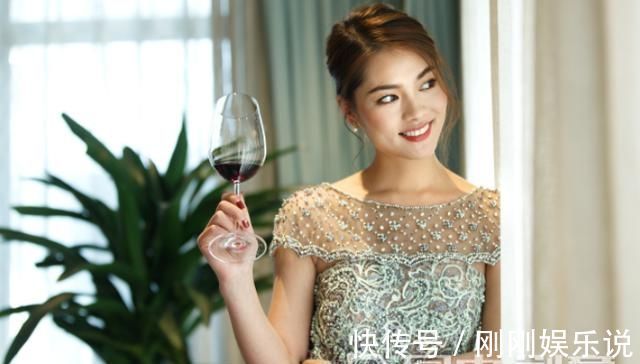 粉刺|为什么你的黑头越来越多坚持做好这3件事,跟黑头油脂说拜拜