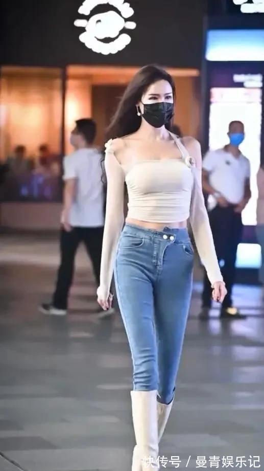 肩部|舒适自在的瑜伽裤穿搭显得有品位，穿着舒适个性，安静温柔