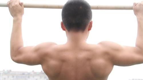 锻炼|为何要常做俯卧撑？男性每天做40个俯卧撑，好处多到你想不到