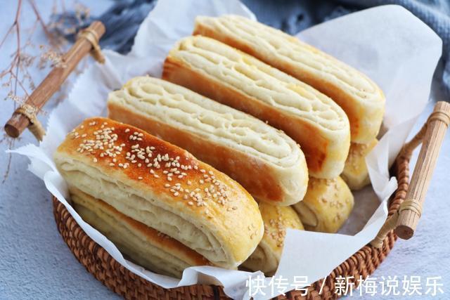 做法和馒头差不多，味道比馒头香、脆、甜、脆，当早餐吃还更营养