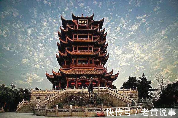 崔颢|崔颢的《黄鹤楼》,对仗并不工整,为何还被赞为唐人七律之冠?