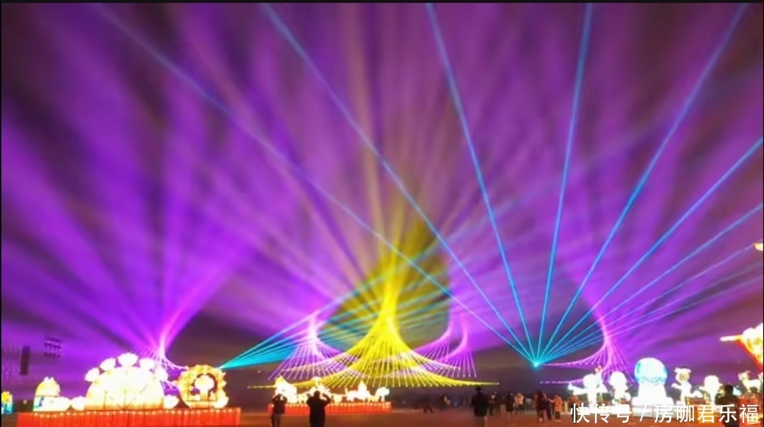 中年|大年初六!西安大明宫很热闹,现场人山人海排队参观!