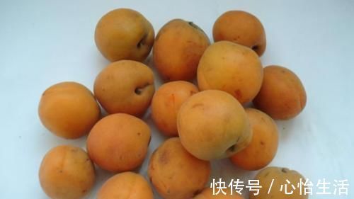 杨桃|人到中年想长寿,常吃3种食物,健脑益智,降压降脂,增强免疫力