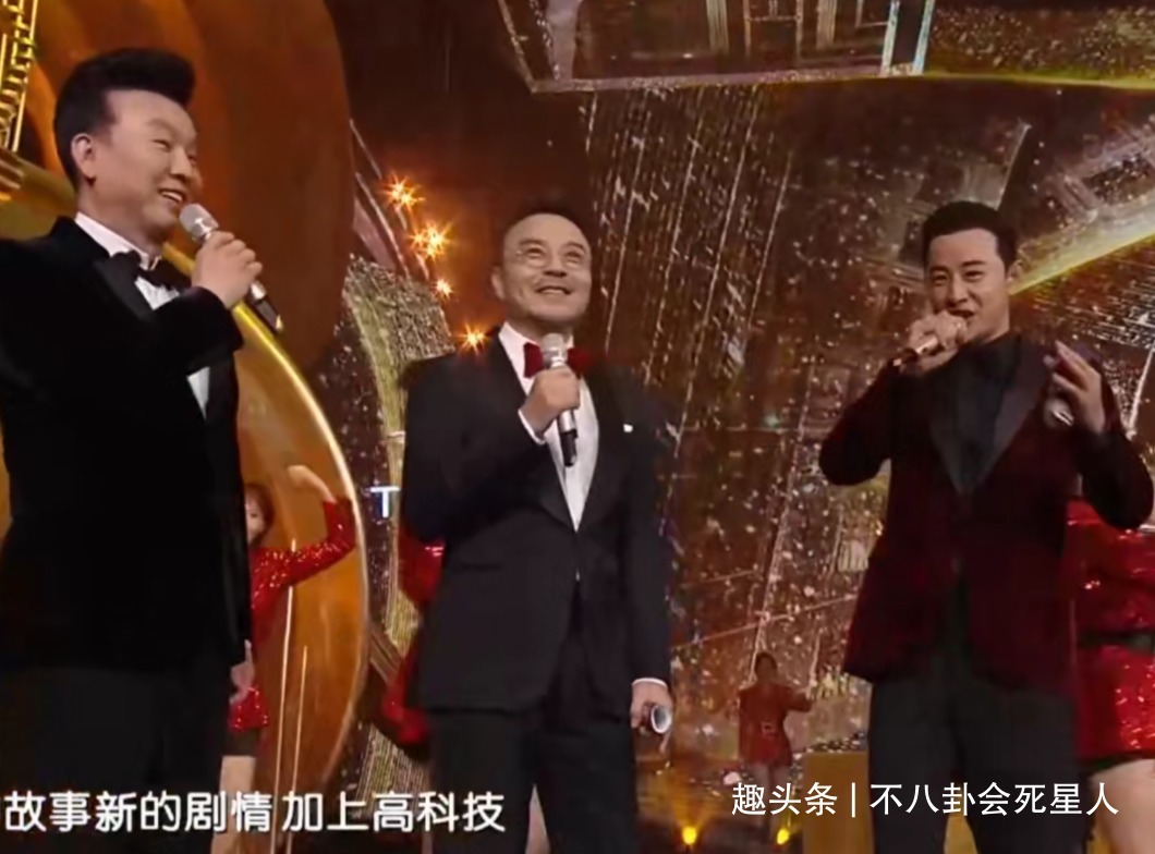 宋茜|金鹰开幕事故多汪涵主持团假唱,巨大黑影挡镜,关晓彤尴尬接话