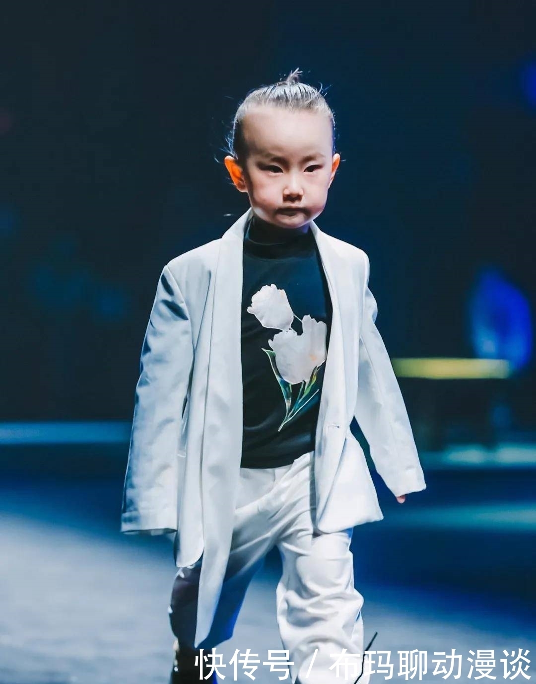 华影|【华影光线】4.17号VK百童大秀回顾来啦!