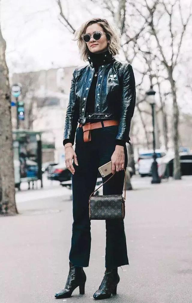 蓝色的喇叭|皮衣+喇叭裤=时髦显高, 这样穿太好看了