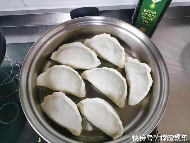 韭菜最好吃的做法不是包饺子和包子，这样做成早餐，全家抢着吃