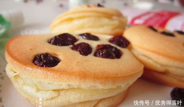 有糯米粉试试这么做,简单搅一搅,酸甜软糯,百吃不厌