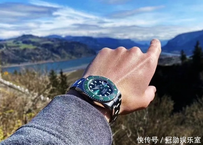 防水|机械表到底有多怕水?你知道日常怎么防水吗?