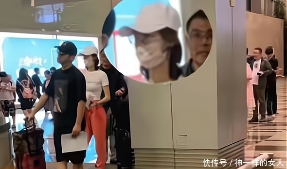 跑男|郑恺苗苗好甜,夫妻二人同上综艺,CP都快要磕疯了!