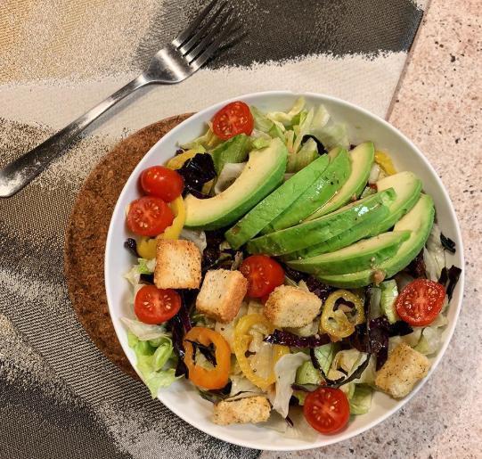 身材|美女坚持跑步4年，打造“沙漏型”身材，网友：看上去好年轻啊