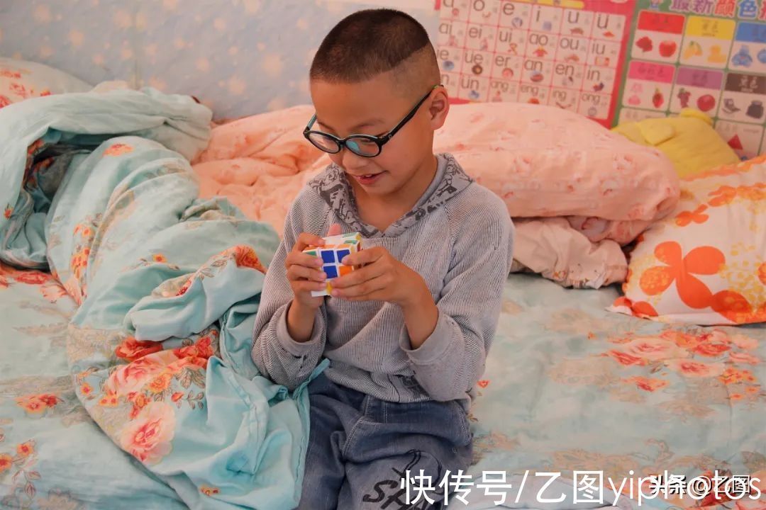 小楷|儿子患病,医生说没希望亲朋建议放弃,妈妈坚持8年迎来奇迹