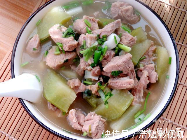 大厨|炖牛肉时,有人焯水有人直接炖,都不对,大厨教你最好吃的做法