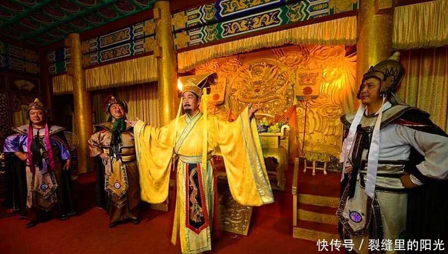 赵匡胤|宋太祖黄袍加身后,心里总不踏实,其实他的心思和现代的领导相似
