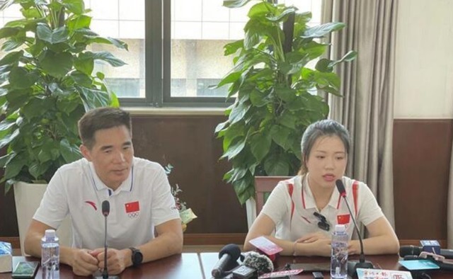 运动员|官媒发话,杨倩恩师落选表彰不公!网友质疑,杨倩恩师:情况属实