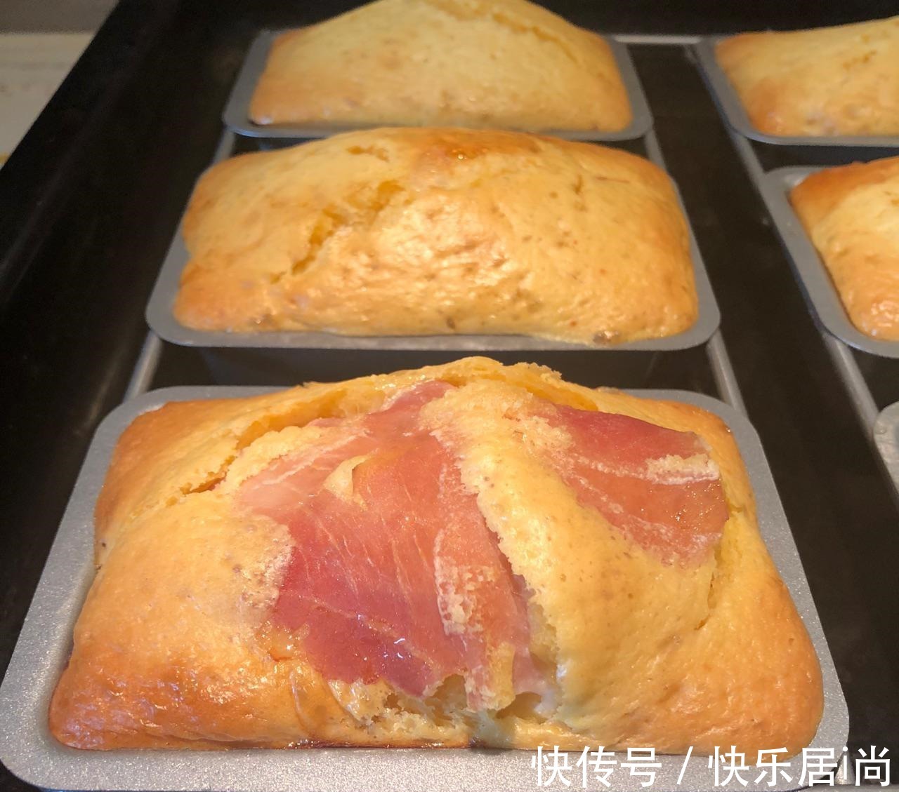 不加一滴水，用牛奶和鸡蛋做成的小面包，好吃又营养，奶香味十足！