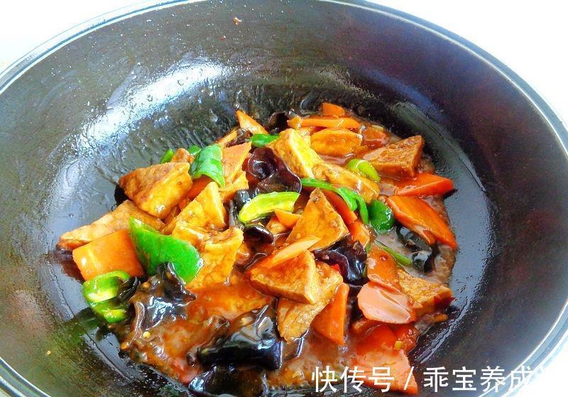 胡萝卜片|晚餐这样吃,有荤有素不油腻,健康低脂还好吃