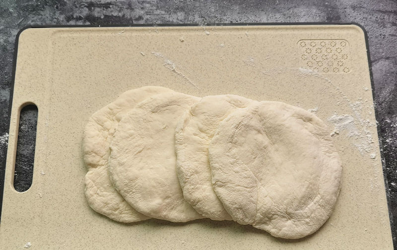 小丁|茄子的新吃法，在外面吃不到，做成馅料比肉香，出锅全家人抢着吃