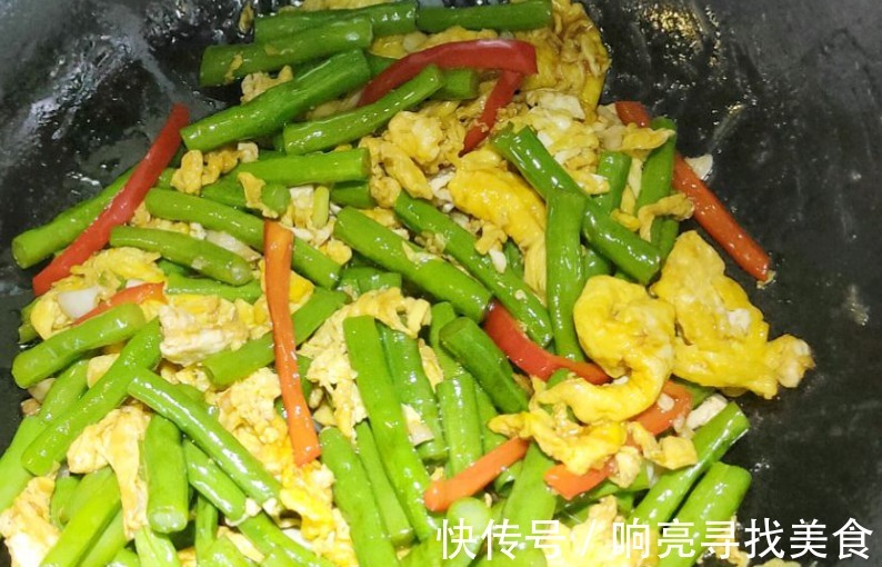 脆爽|入秋后，记得抓紧吃的菜，10分钟上桌，荤素搭配，好吃放不下筷！