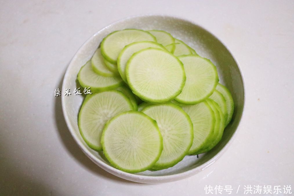 蒸蒸日上|这道菜简单,蒸一蒸,象征花开富贵,蒸蒸日上,过年吃寓意好