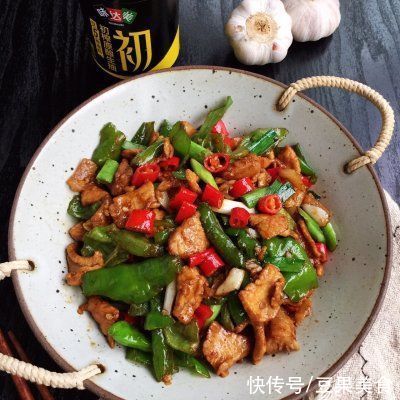 红线椒|#巨下饭的家常菜#干饭神菜「肉炒肉」香辣美味连吃三碗