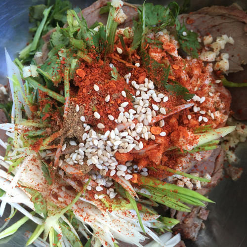 红油拌驴肉，家宴款待必备款，下酒神器