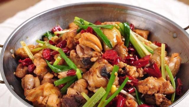 鲜香|在家制作干锅鸡,麻辣鲜香,外焦里嫩,香辣入味,开胃又下饭