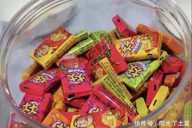 小卖部|那一年80后常吃6种糖,算是小卖部里的“爆款”,贵也就2毛钱