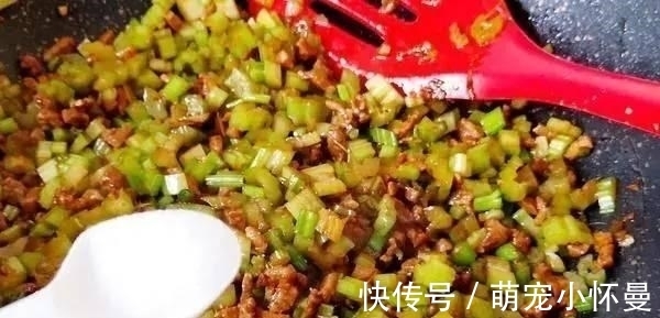 这东西是“脂肪克星”,比红薯还有用!常吃清肠刮油体重悄悄的降