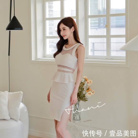 时尚|女神孙允珠时尚搭配：光鲜透丽凝梦浅杏叠层包臀裙