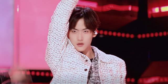 创造营2021开播,槽点与亮点齐飞,“世界的参差”中,你pick谁?