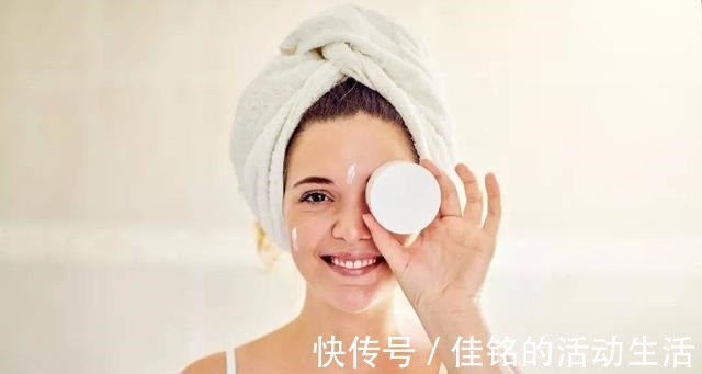 唇部 女人过了50岁,化妆品、护肤品不用买太多,日常有这几样就够了!