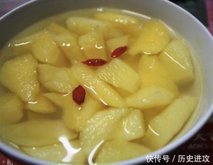 女人|每天坚持吃一个煮熟的苹果,身体悄悄发生了变化,女人不可错过