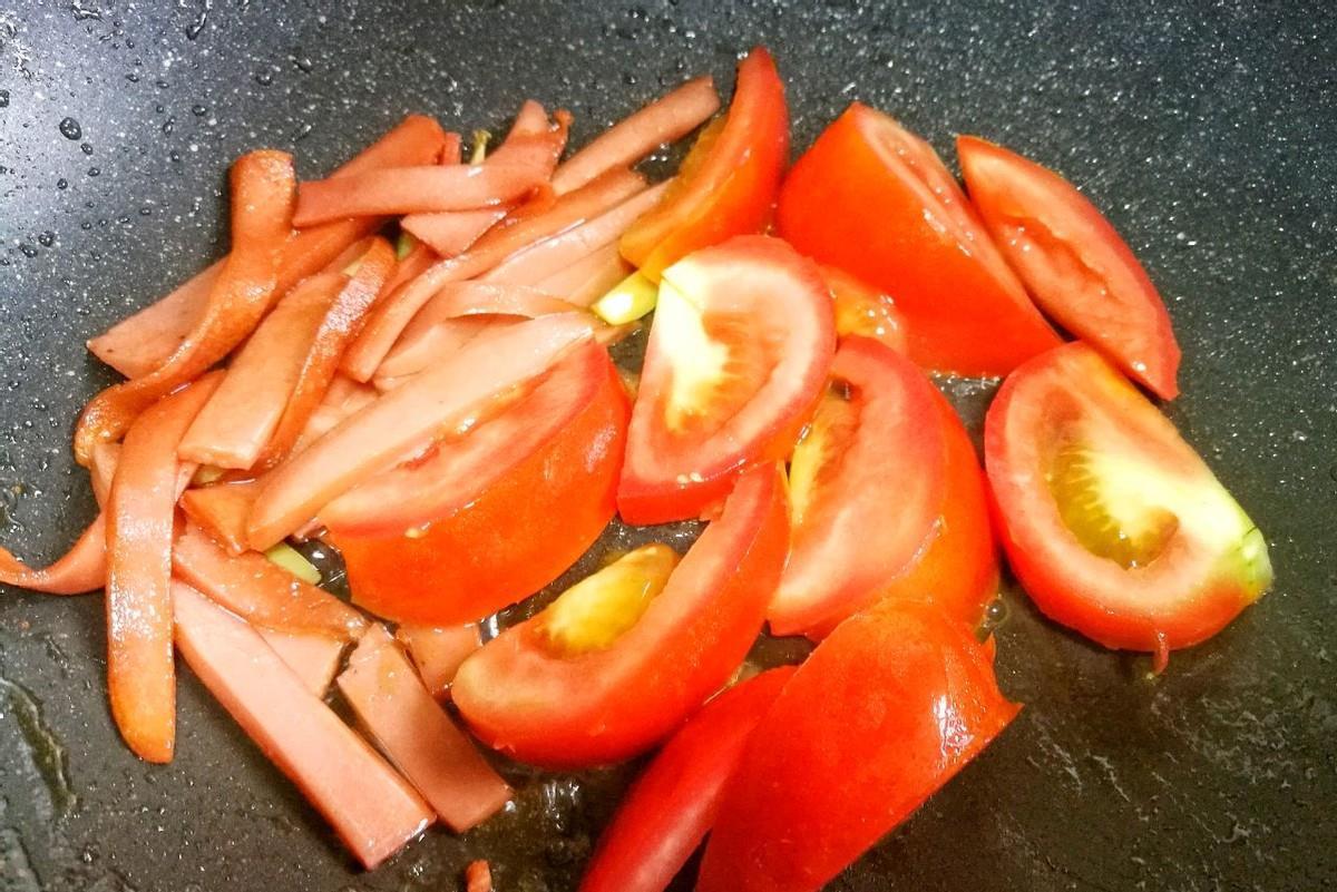 秋葵|自制美味番茄菇菌豆腐汤,食材丰富,营养更丰富