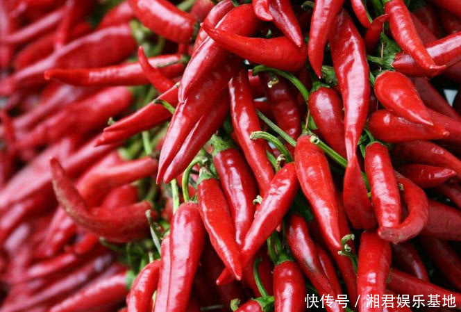 中老年人|到了50岁,尽量少吃四种果蔬,无论男女,不妨都了解下