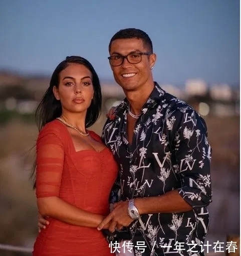 C罗2300万珠宝曝光,一块表镶424颗钻石,乔治娜一只手价值632万