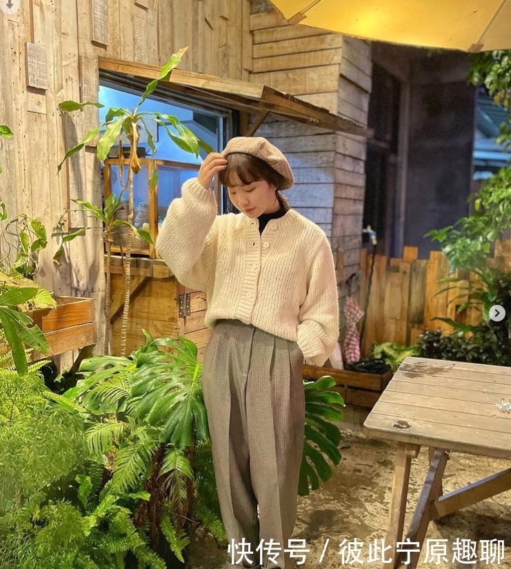 做精致小女人的第一步！12款毛衣外套，怎么穿搭都温润可爱！