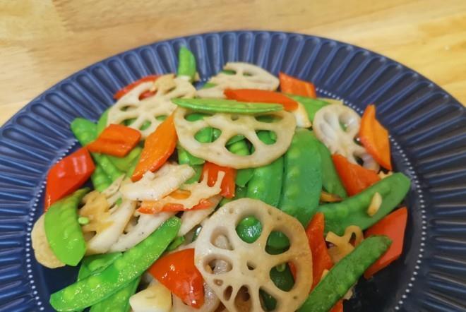 健康菜谱，荷兰豆炒藕片，简单美味营养，吃不够，超下饭