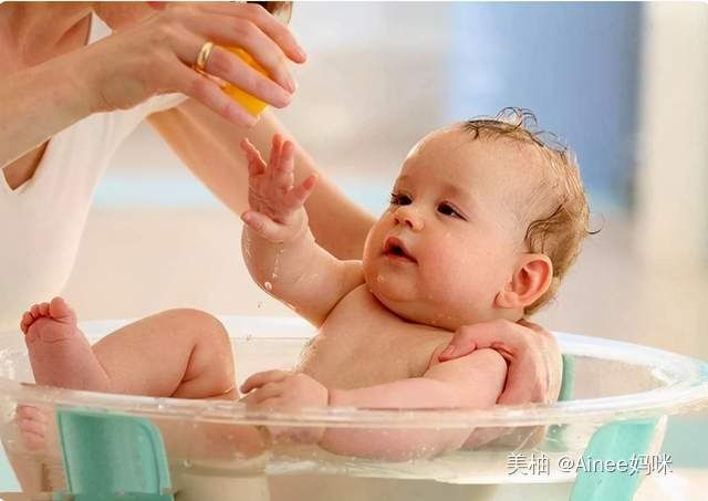 建议|天一冷就不知道该不该给娃洗澡？冬季洗澡注意事项，建议家长收藏