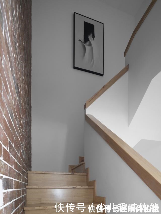 客厅|220㎡原木风设计,4室2厅3卫,一进门,就被客厅迷住了!