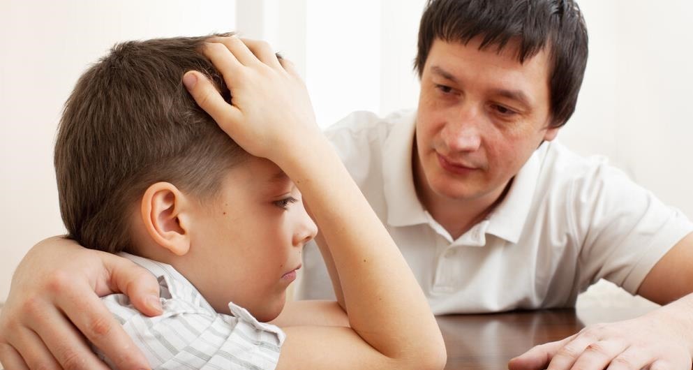 炸掉|11岁孩子愤怒地大喊:“我要炸掉学校”,孩子心眼真那么坏吗