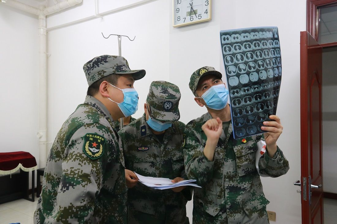 医疗队|红色军医边关行