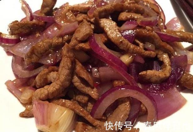 洋葱|儿子天天吵着吃洋葱，教你一方法，好吃又好看，连汤汁都不剩