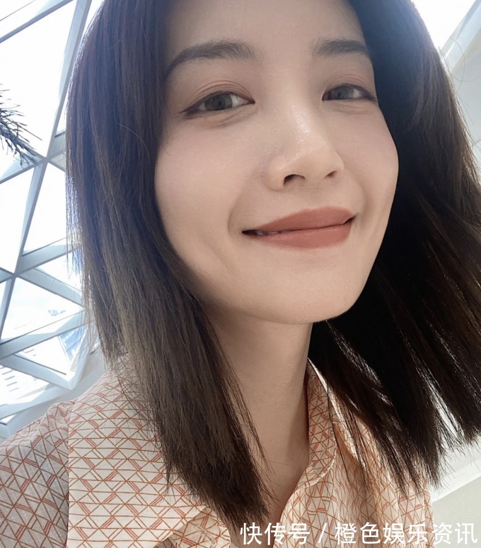 嘴巴 2021显白口红推荐黄皮一定要知道的四支温柔口红色,盲选不会错!