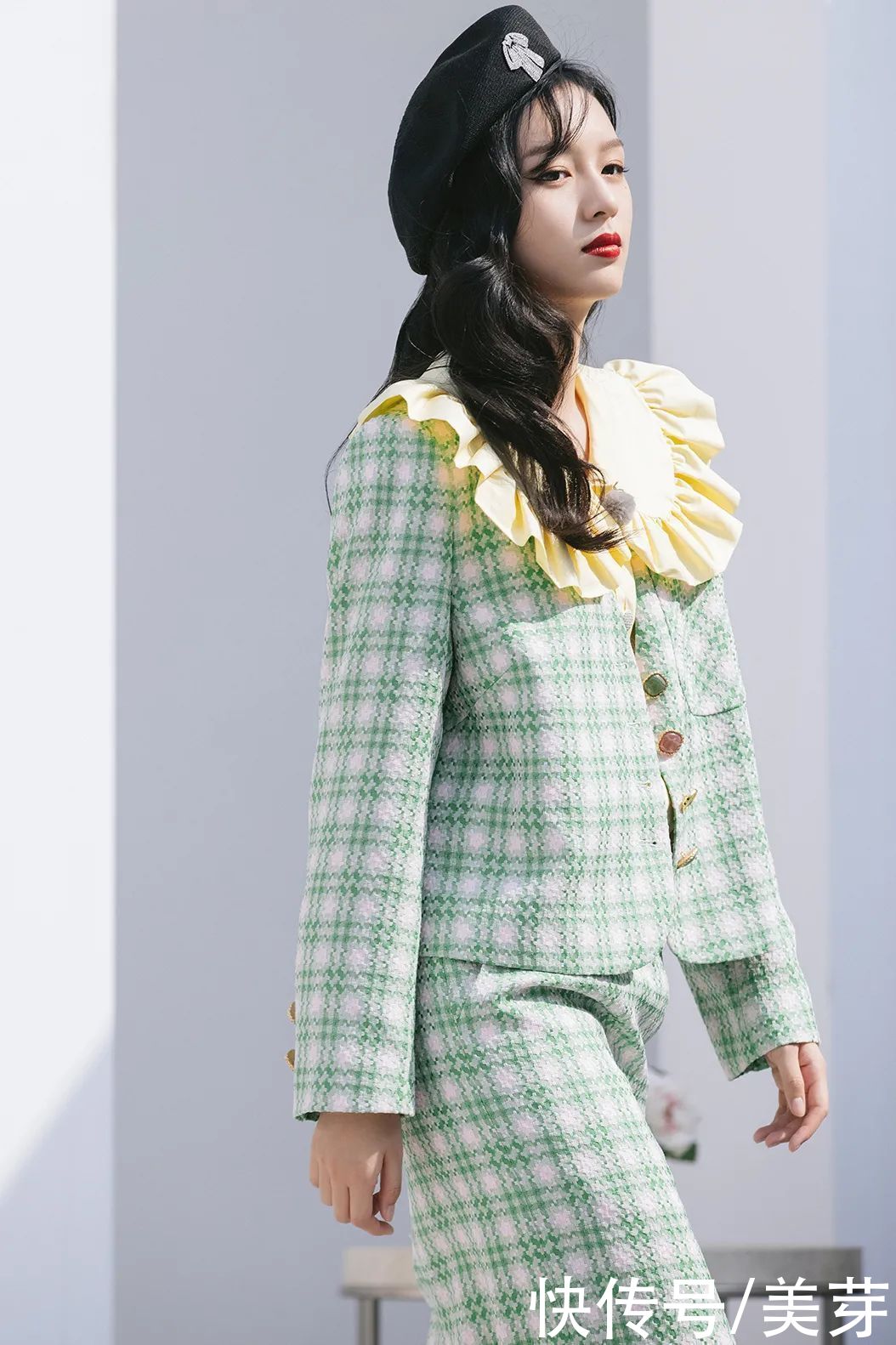 宝藏女孩|00后输了，这届95后小花也太会穿了吧