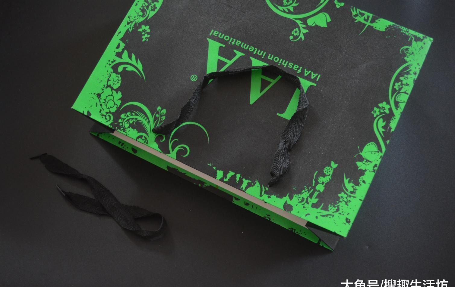 热熔胶|手提袋绳子不要扔, 拆下来放家里这样用, 看完你会感谢我的