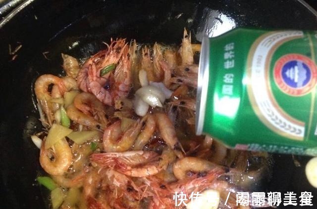 脆度|红烧大虾时,记住“1撒2炸”,保证虾肉的脆度和鲜度,好吃不腻!