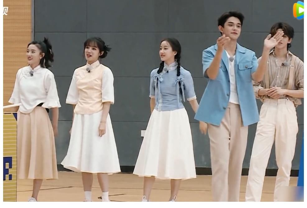 猎豹|小猎豹名号要易主了?蔡徐坤PK郑恺没悬念,黄旭熙动作慢放痞帅痞帅的