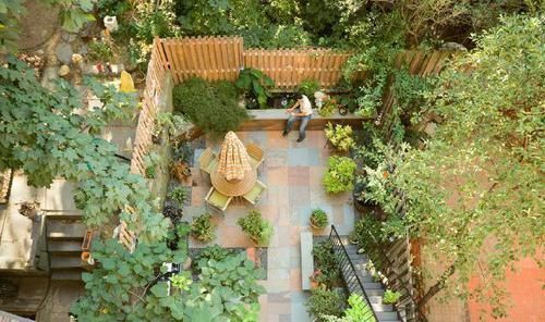 别有洞天|传统庭院过时了,现在流行下沉式庭院,曲径通幽,让家别有洞天